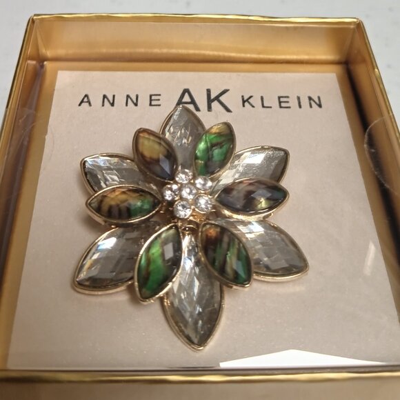 ANNE AK KLEIN ABALONE & RHINESTONE FLOWER BROOCH - Picture 2 of 2
